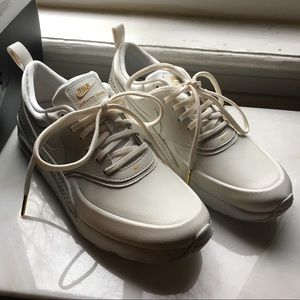 BRAND NEW Nike Air Max Thea
